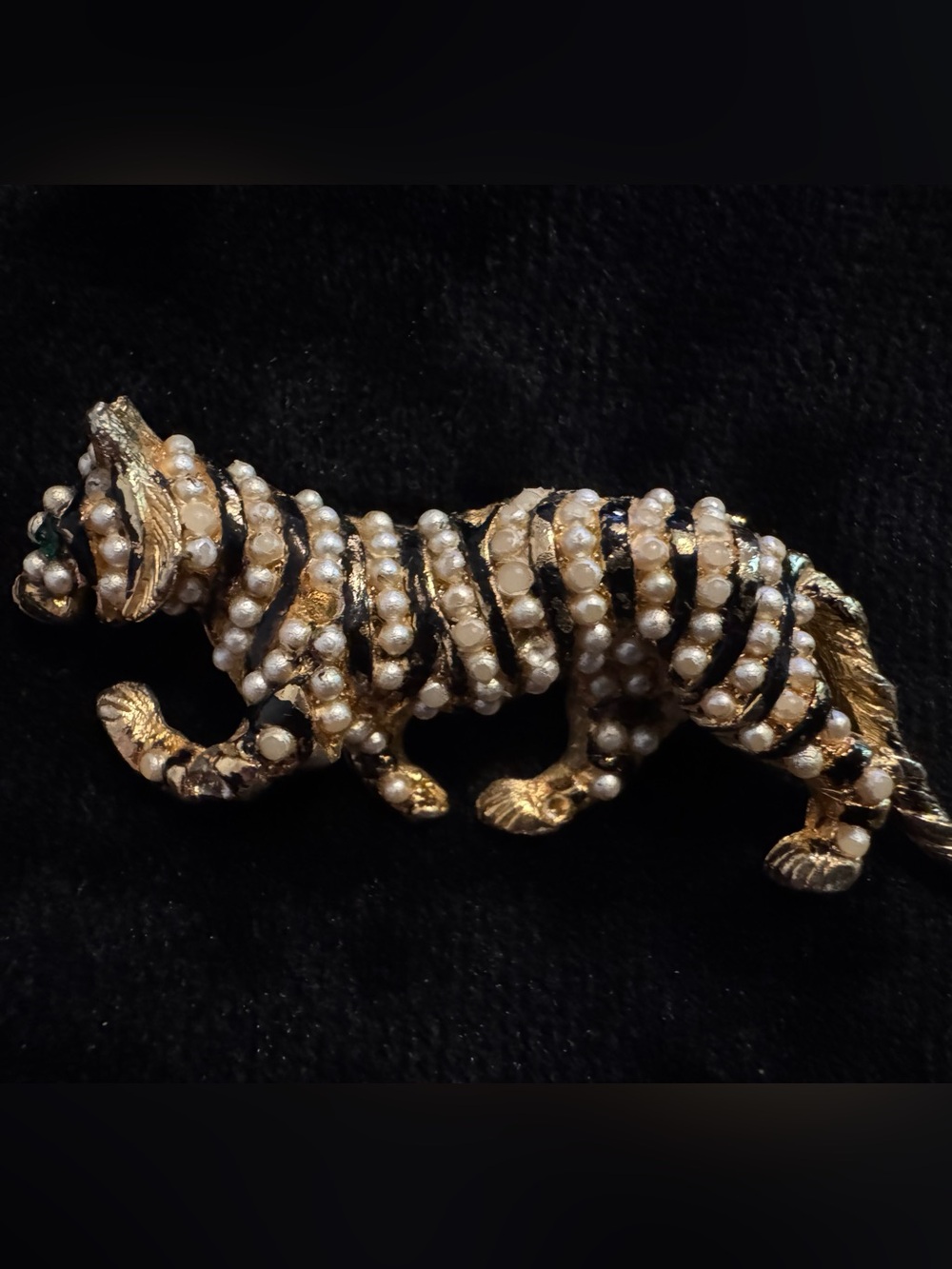 Vintage Gold and Pearl Tiger Brooch - Decorative Animal Pin